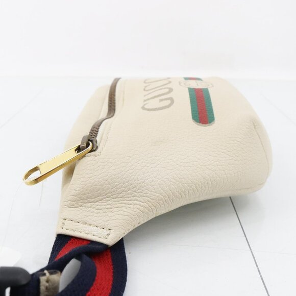 Gucci Grained Calfskin Small Logo Belt Bag eith COA - Picture 4 of 16